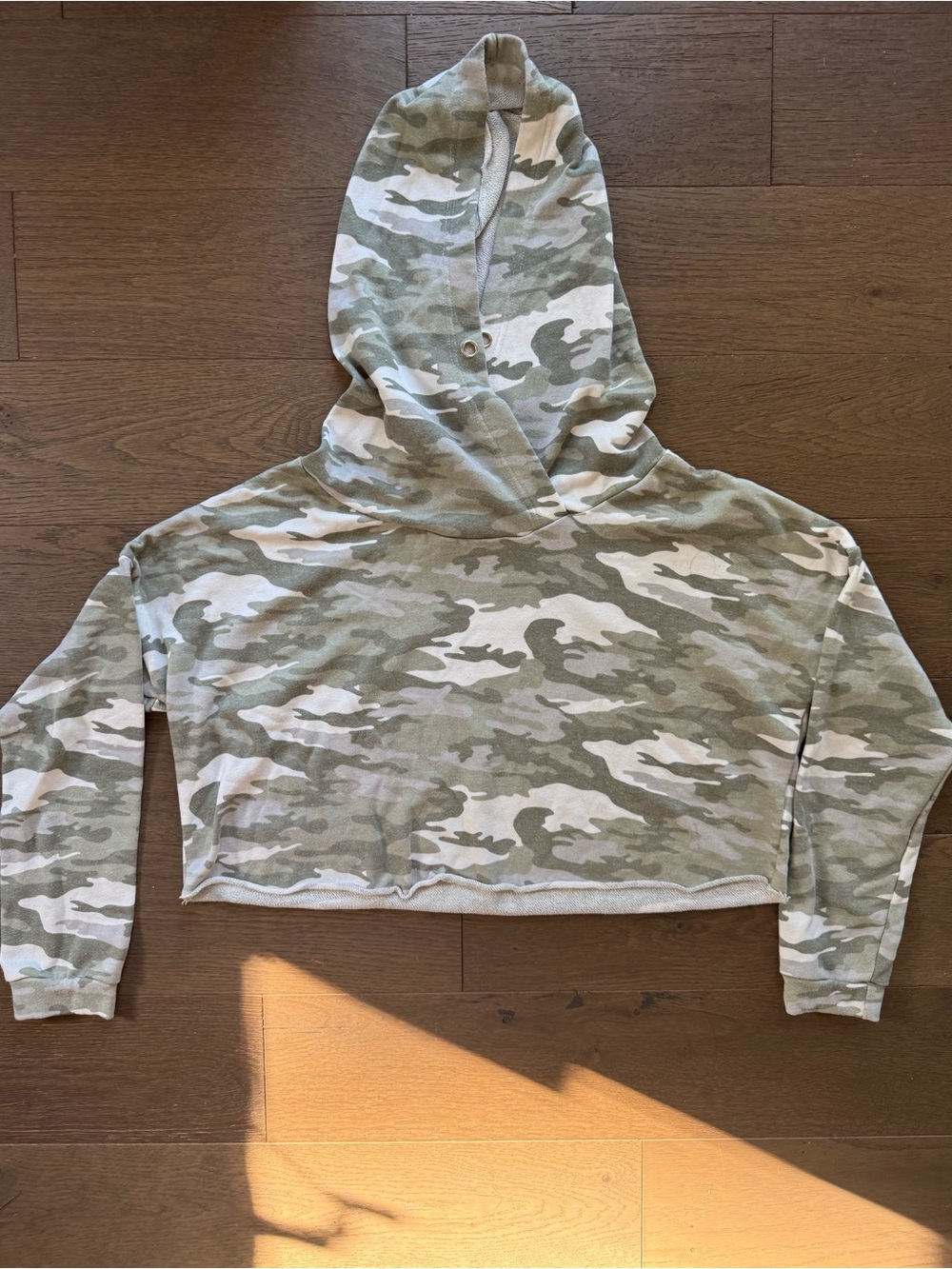 Rue21 Camo Cropped Pullover Hoodie Light Green XL Excellent Condition